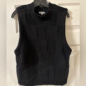 Women’s top size medium